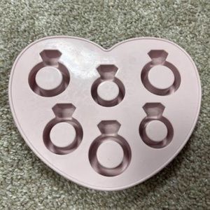Diamon ring ice cube tray